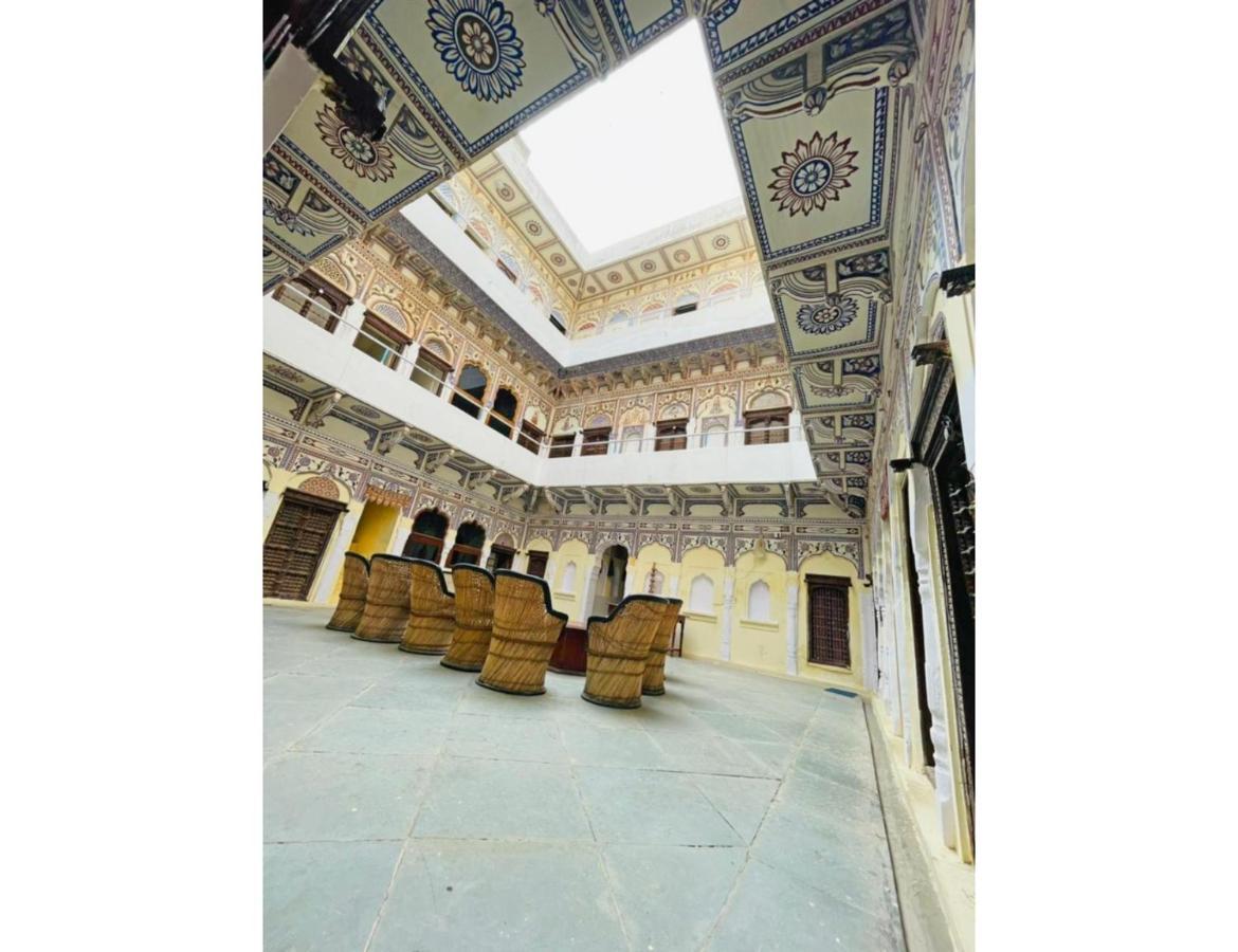 Singhasan Haveli, Mandawa Apartamento Exterior foto