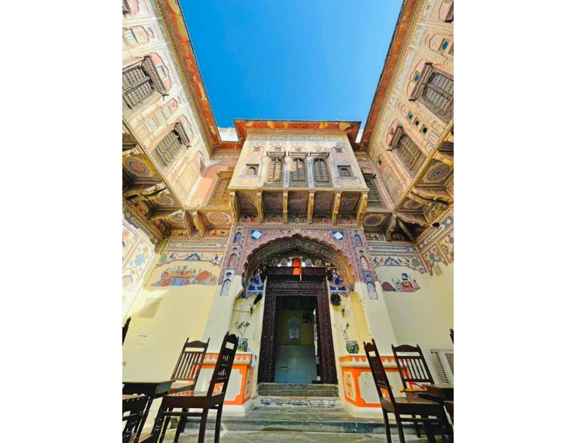 Singhasan Haveli, Mandawa Apartamento Exterior foto