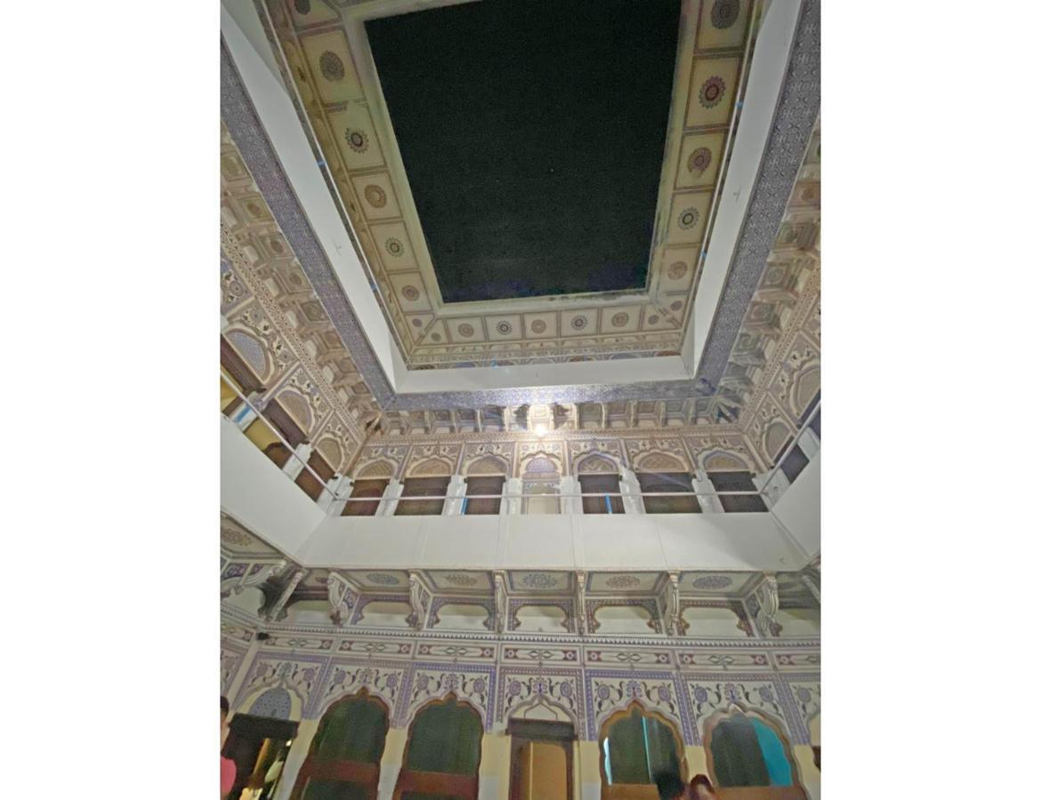 Singhasan Haveli, Mandawa Apartamento Exterior foto