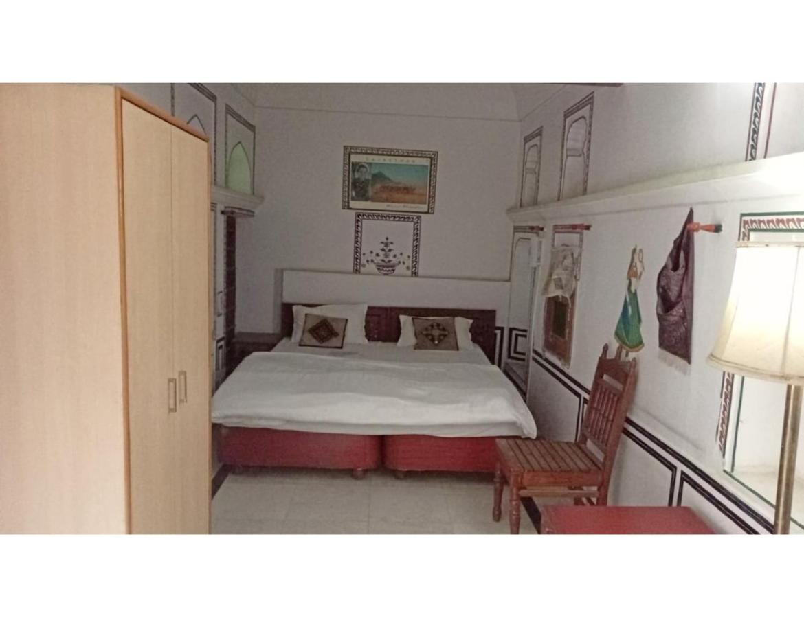 Singhasan Haveli, Mandawa Apartamento Exterior foto